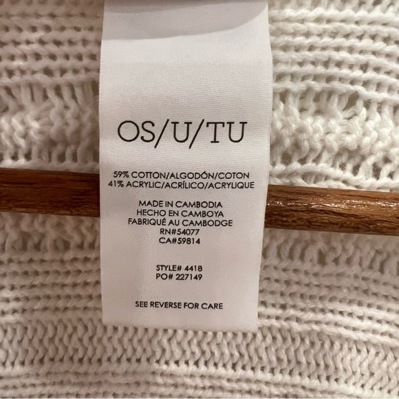 CAbi Womens Cable Knit Winter Poncho OS White Oversized Pullover Cozy Layer - Picture 7 of 9